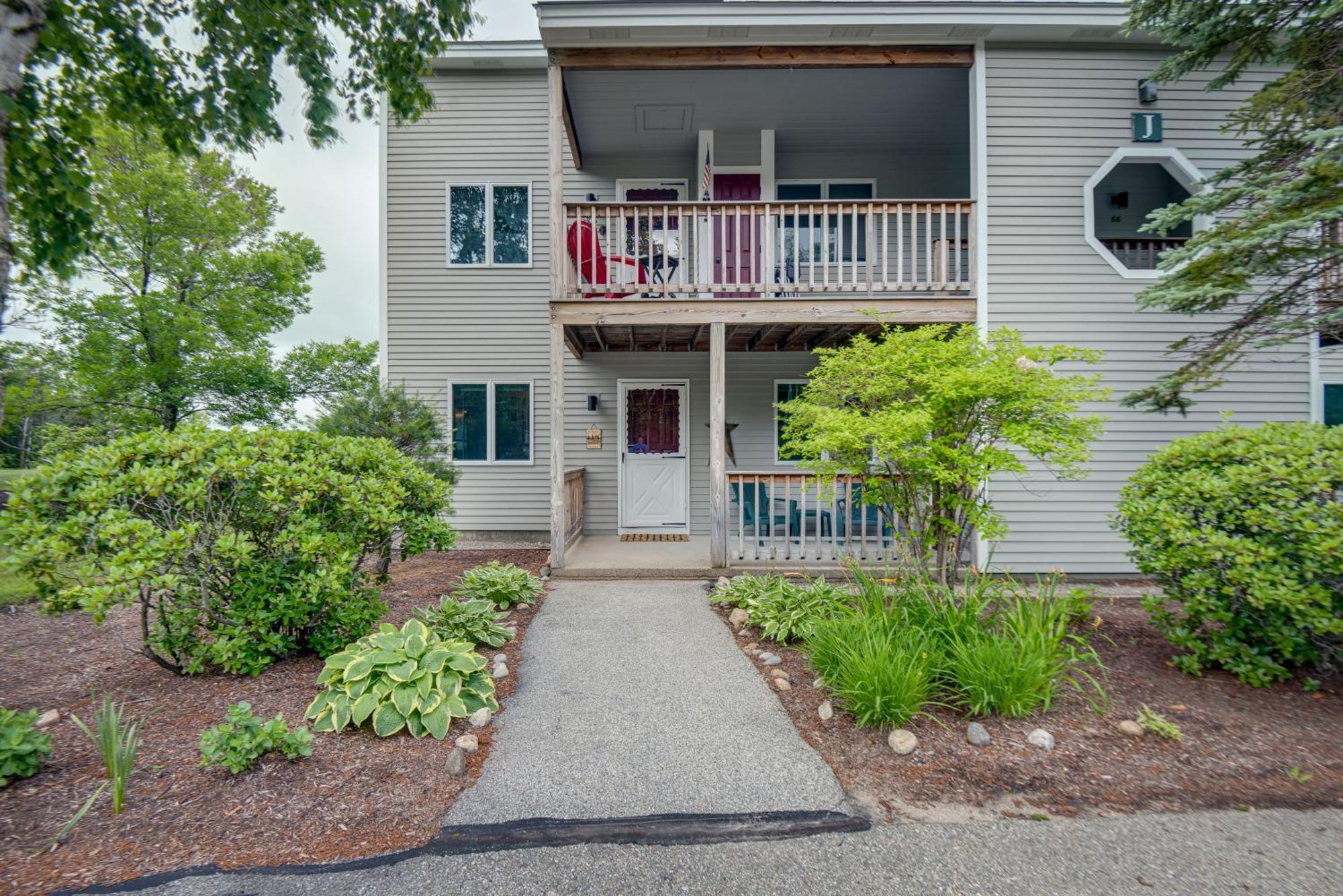 Bartlett Condo With Mountain View And Outdoor Pool! Exterior photo